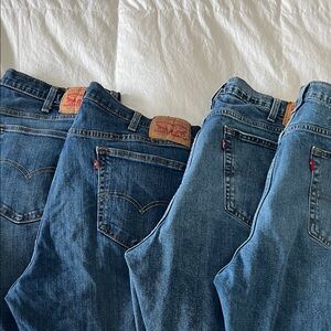 Levi's Men's 559 40X30.  Excellent condition!  4 pair for 100.00.